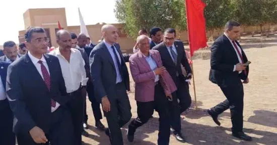 وزير التربية والتعليم يجرى جولة تفقدية بمدارس حلايب وشلاتين.. صور